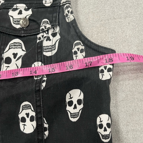 [L/PTP18”]Tripp NYC Black Toxic Skull Print Denim Vest - Picture 6 of 8